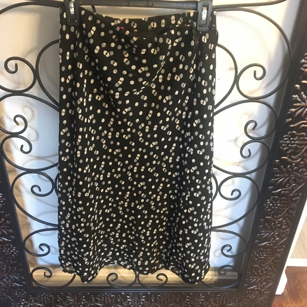 Black and white print skirt